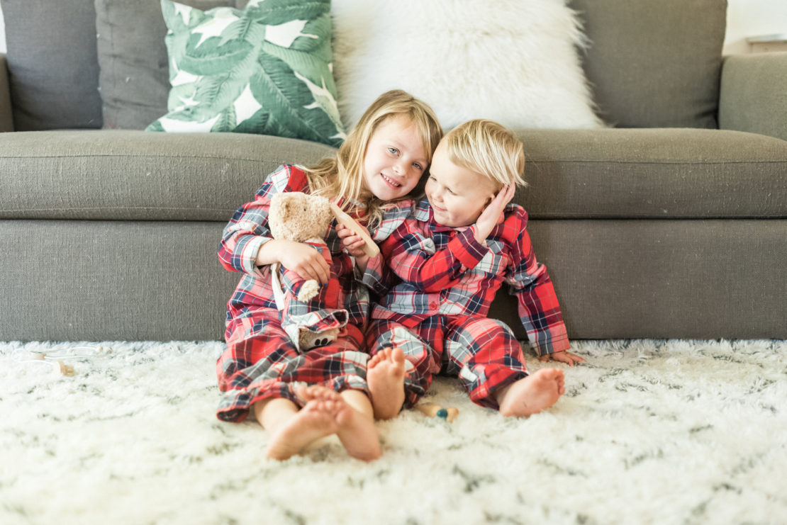 kids matching christmas pajamas